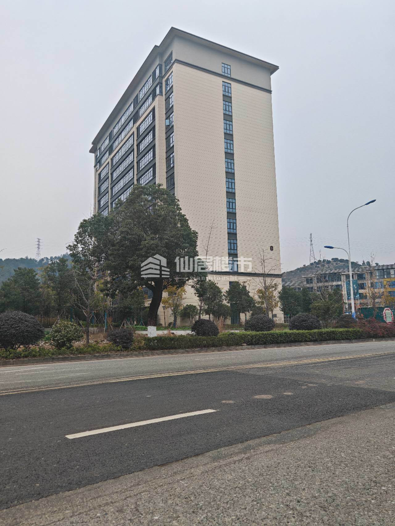 育华小区，120平 ，78万