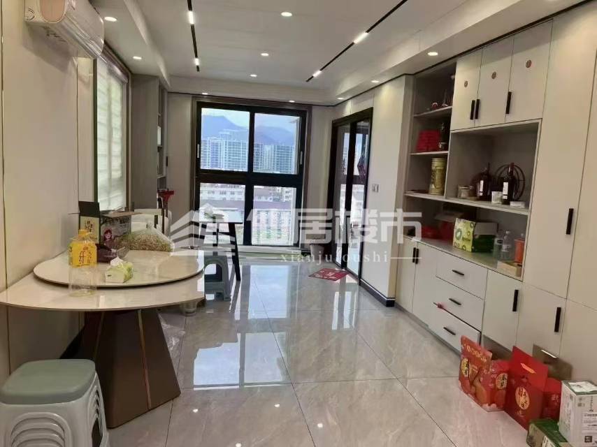 出售尚隽公馆3室2厅2卫127平米180万住宅豪华装修，东灿头开宽，
