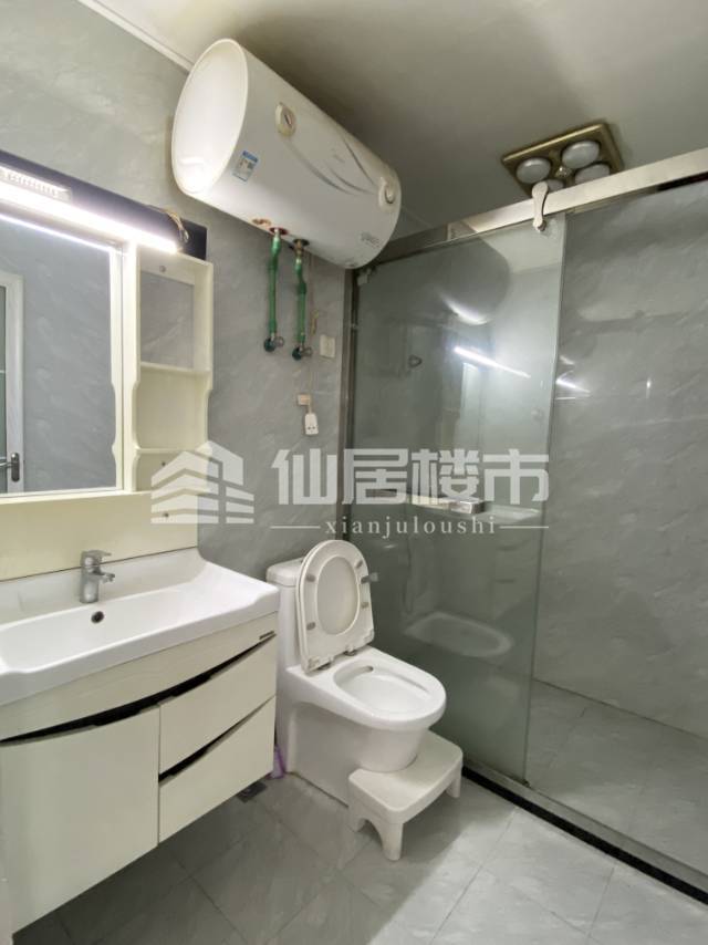工业路邦尔医院边上1室0厅1卫住宅