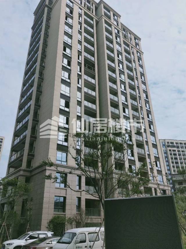 悦公馆127平方，好楼层，含车位2只，过户省