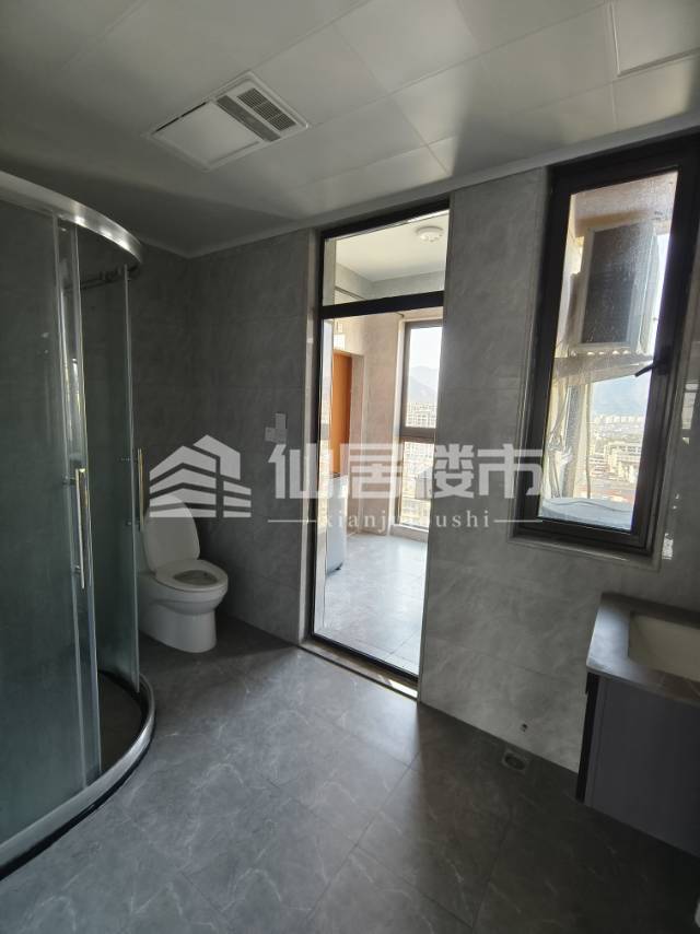 出租嘉乐苑庆乐苑丰乐苑西郭家园多套3室和4室齐全和空屋出租2300至3300/月