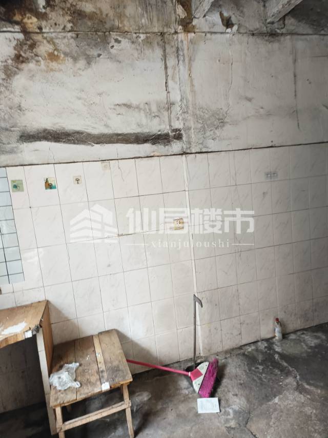 出售嘉乐苑3室2厅2卫119平米102万住宅毛坯日照好
