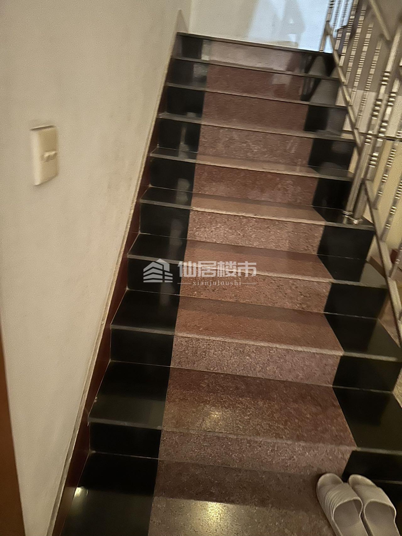 出售盂溪边排屋，现浇，400万住宅